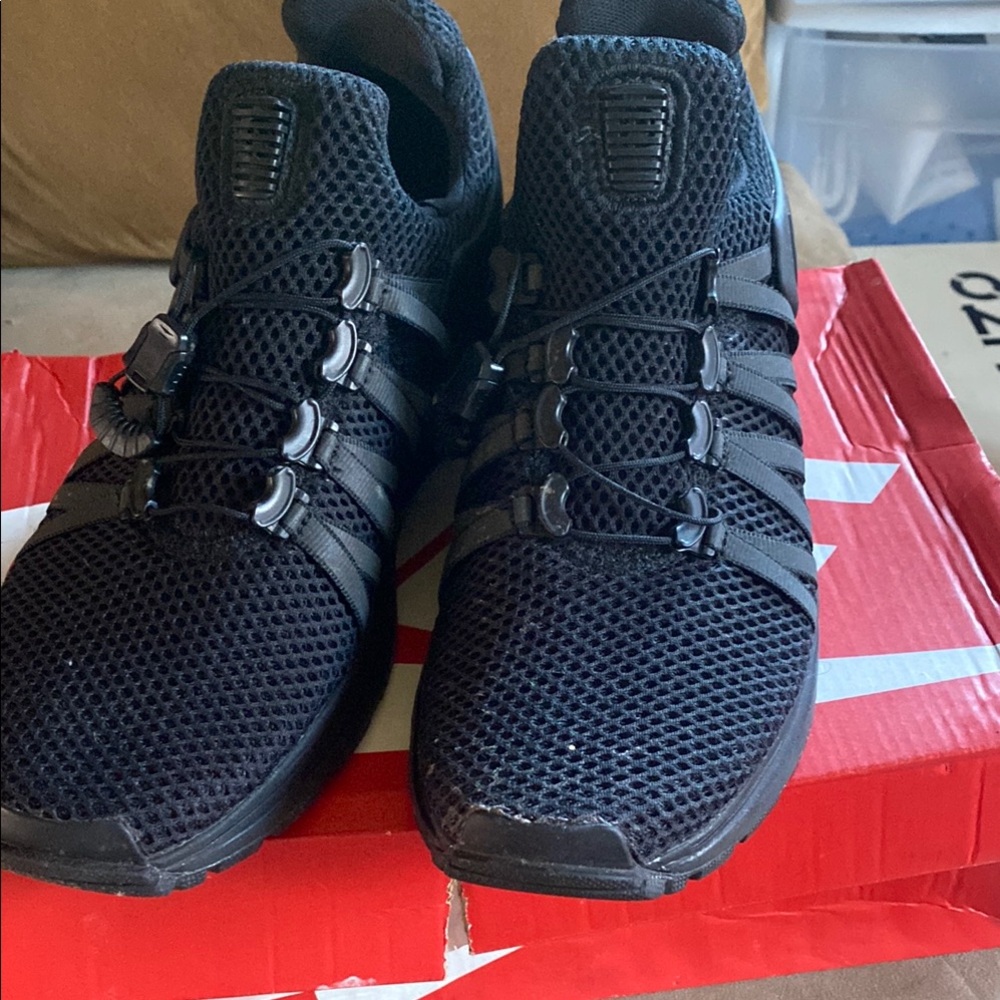 Nike Men's Black Athletic Shoes